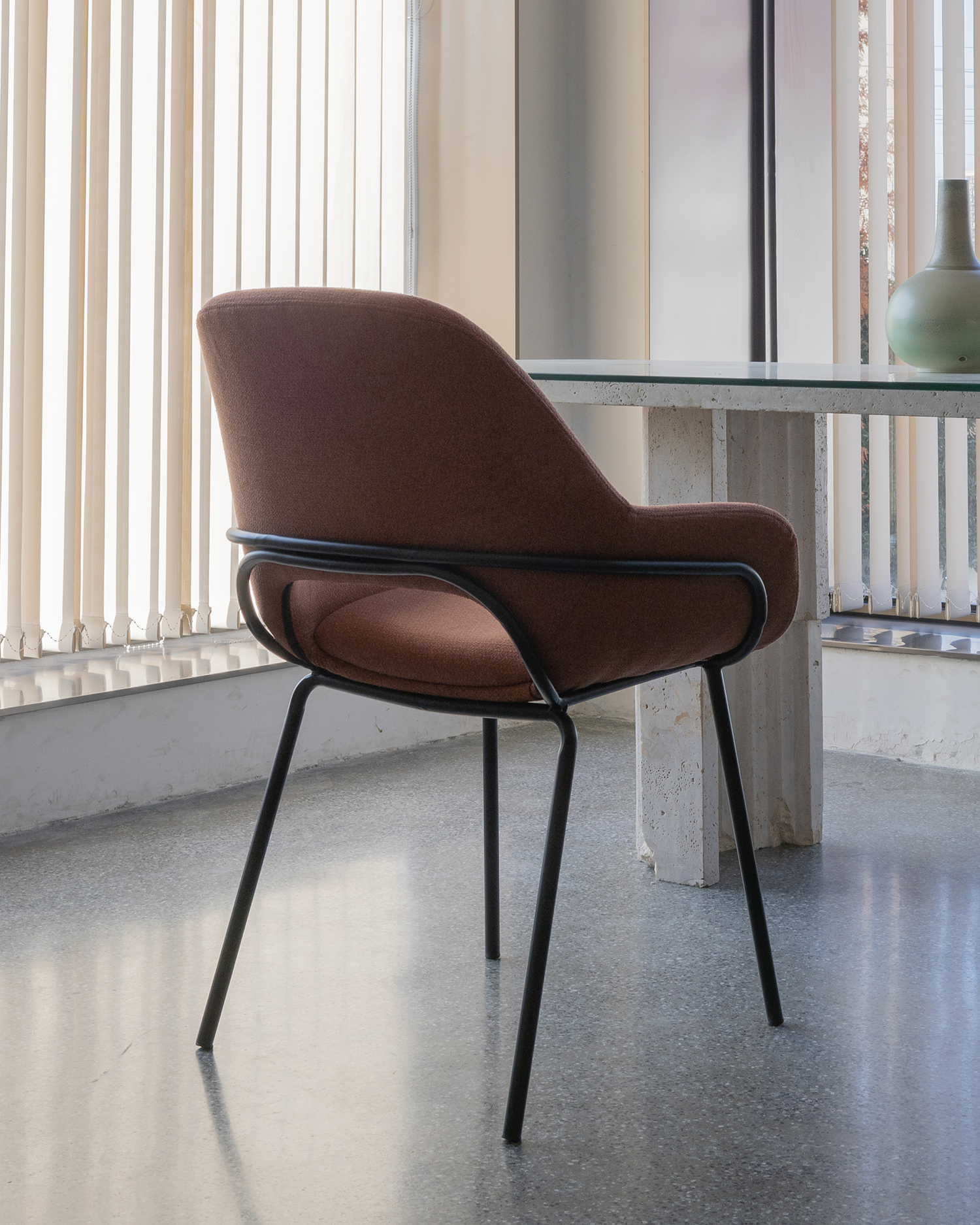 Mga upuan ng metal base sa kainan Mga upuan ng metal base sa kainan