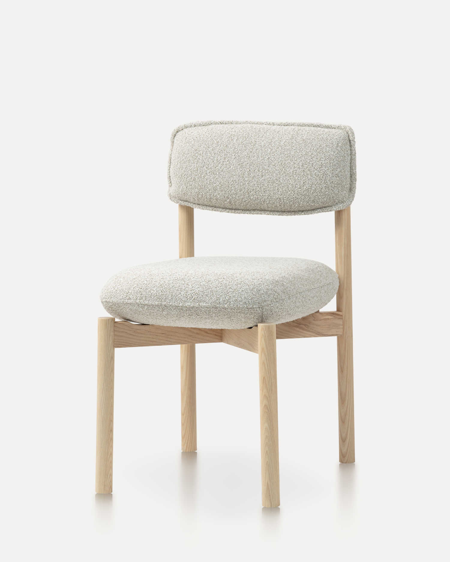 Magandang Fusion Wooden Chair