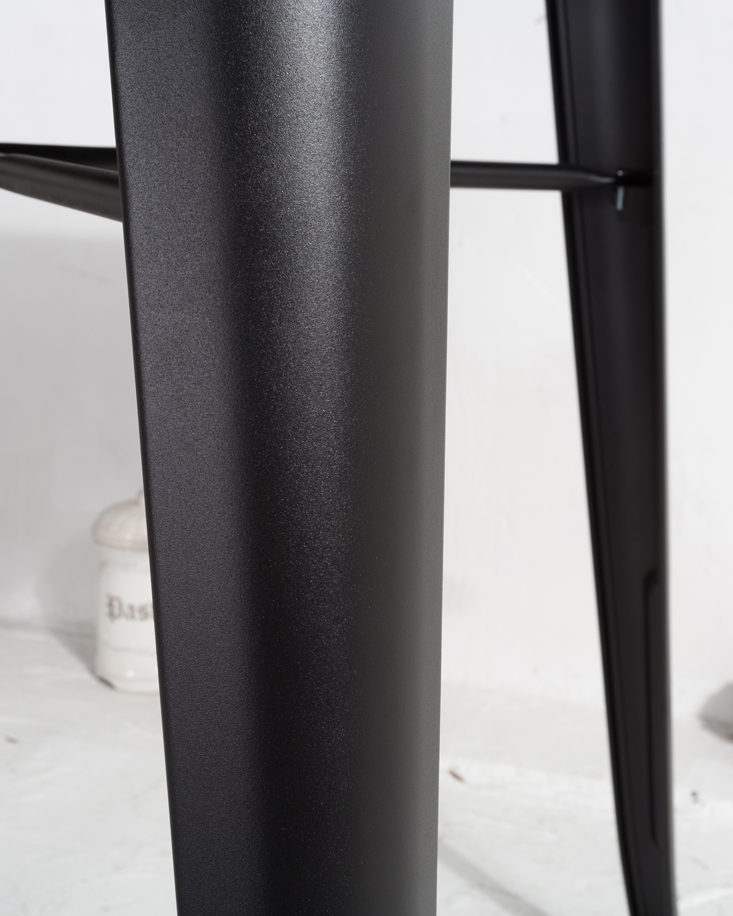 Itim na mesa ng pang -industriya na metal Itim na mesa ng pang -industriya na metal